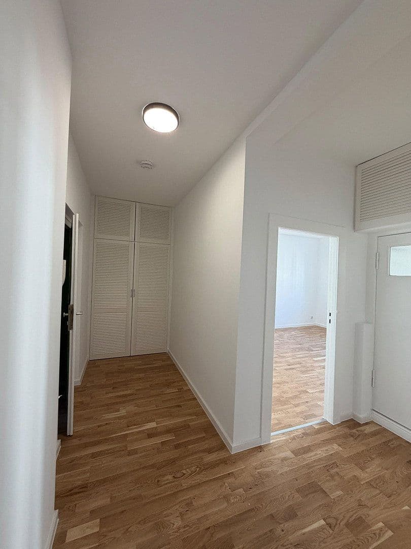 Prodej bytu 3+1 66 m², Sültstraße 60, Berlin, Berlín Prodej bytu 3+1 66 m², Sültstraße 60, Berlin, Berlín