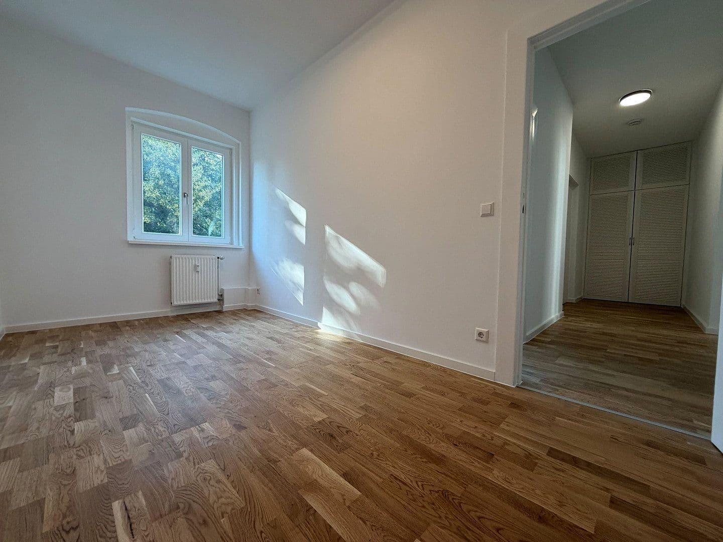 Prodej bytu 3+1 66 m², Sültstraße 60, Berlin, Berlín Prodej bytu 3+1 66 m², Sültstraße 60, Berlin, Berlín