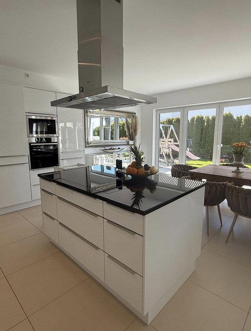 Prodej domu 221 m², pozemek 575 m², Wennigsen (Deister), Dolní Sasko Prodej domu 221 m², pozemek 575 m², Wennigsen (Deister), Dolní Sasko