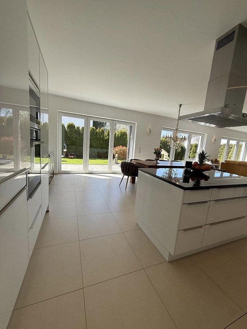 Prodej domu 221 m², pozemek 575 m², Wennigsen (Deister), Dolní Sasko Prodej domu 221 m², pozemek 575 m², Wennigsen (Deister), Dolní Sasko