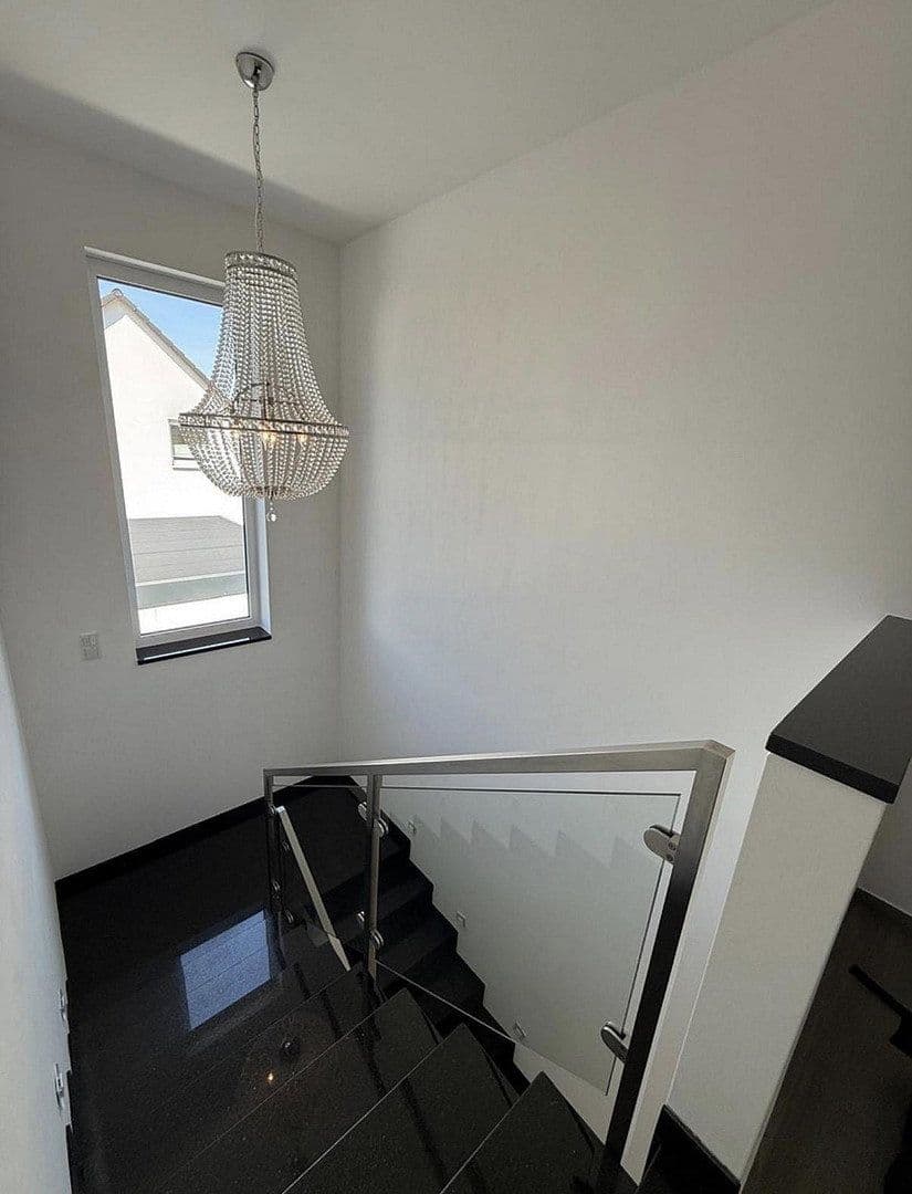 Prodej domu 221 m², pozemek 575 m², Wennigsen (Deister), Dolní Sasko Prodej domu 221 m², pozemek 575 m², Wennigsen (Deister), Dolní Sasko