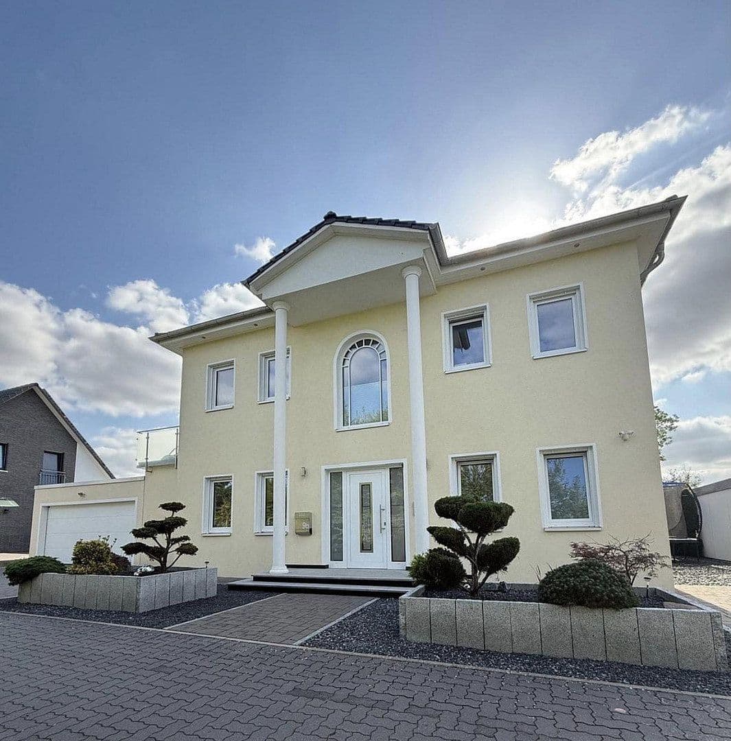 Prodej domu 221 m², pozemek 575 m², Wennigsen (Deister), Dolní Sasko Prodej domu 221 m², pozemek 575 m², Wennigsen (Deister), Dolní Sasko