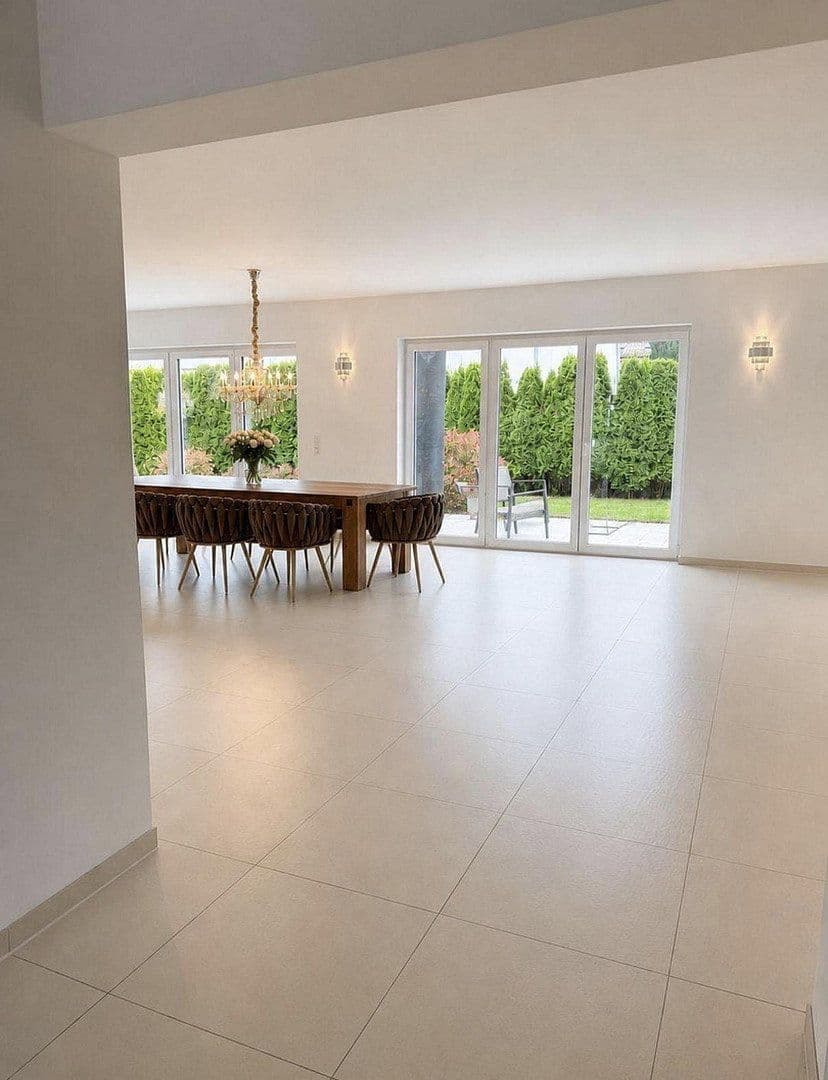 Prodej domu 221 m², pozemek 575 m², Wennigsen (Deister), Dolní Sasko Prodej domu 221 m², pozemek 575 m², Wennigsen (Deister), Dolní Sasko