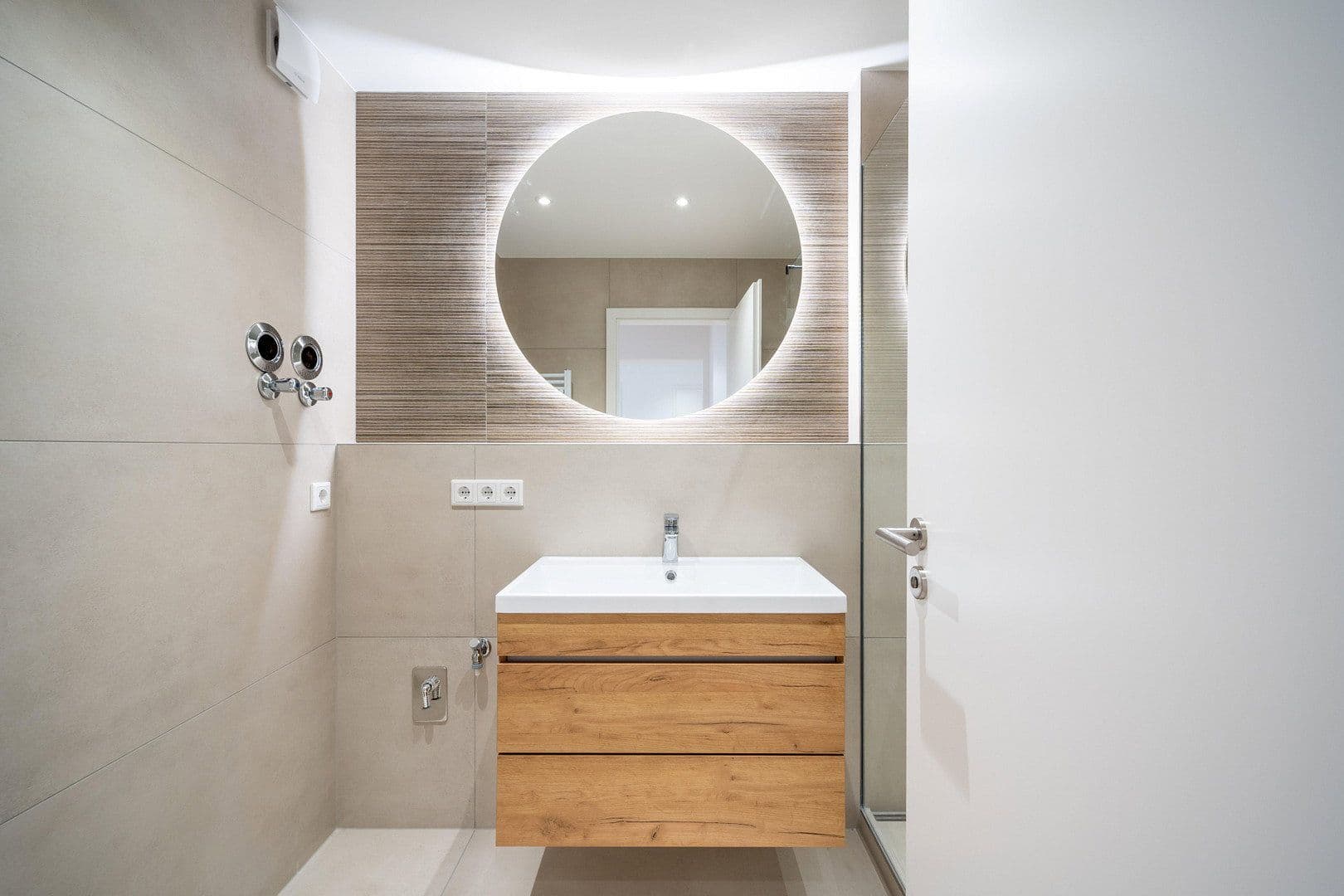 Prodej bytu 3+1 77 m², München-Bogenhausen, Bavorsko Prodej bytu 3+1 77 m², München-Bogenhausen, Bavorsko