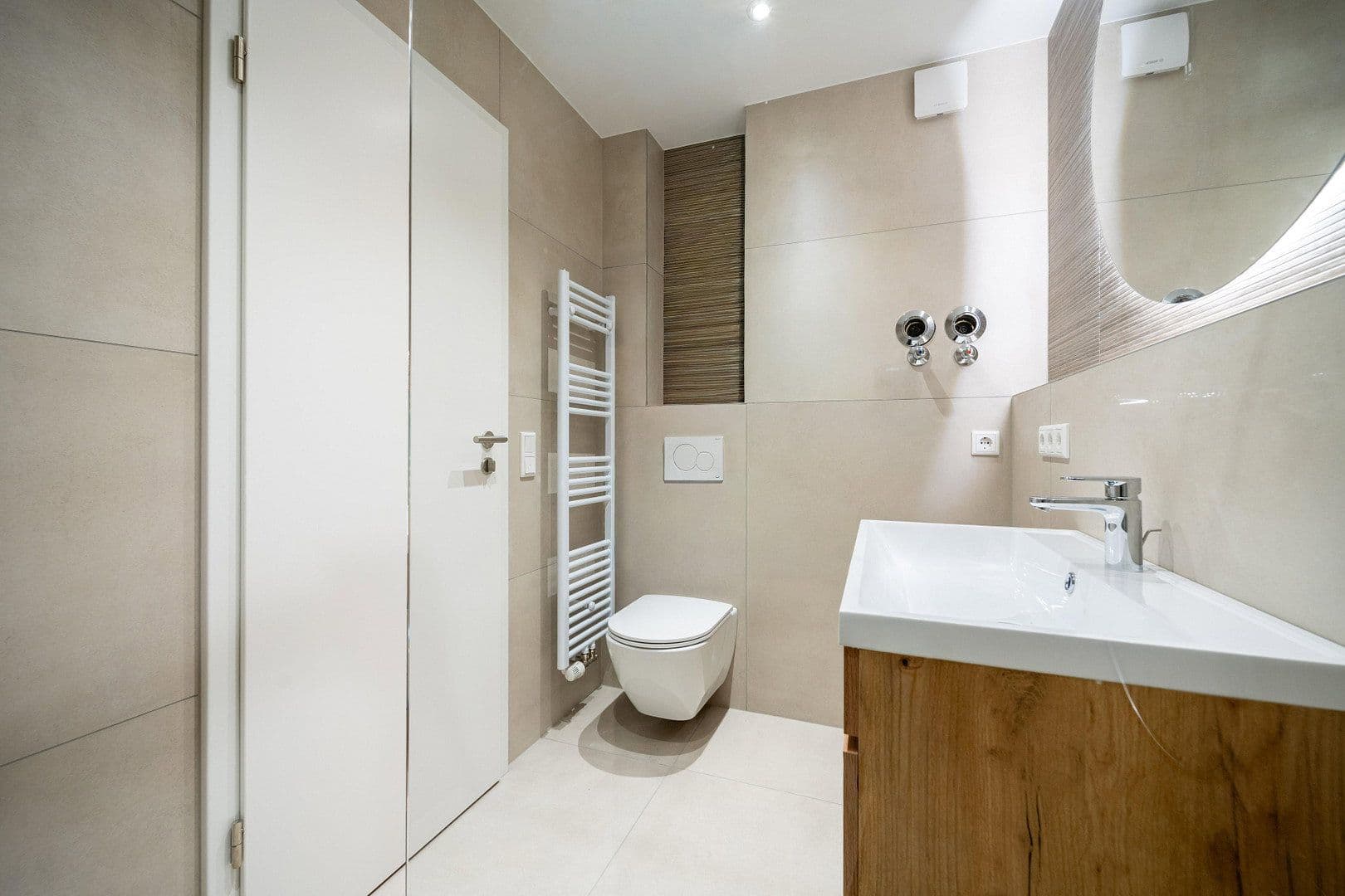 Prodej bytu 3+1 77 m², München-Bogenhausen, Bavorsko Prodej bytu 3+1 77 m², München-Bogenhausen, Bavorsko