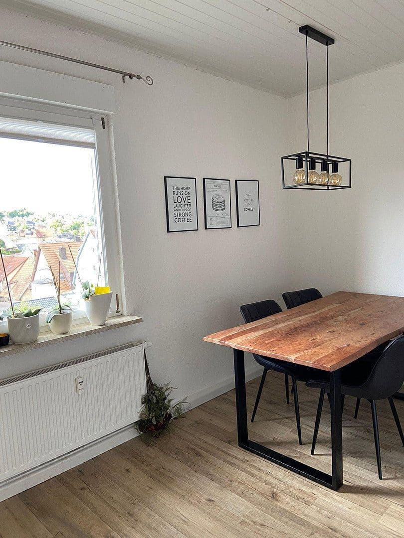 Pronájem bytu 2+kk 60 m², Heidenheim an der Brenz, Bádensko-Württembersko Pronájem bytu 2+kk 60 m², Heidenheim an der Brenz, Bádensko-Württembersko