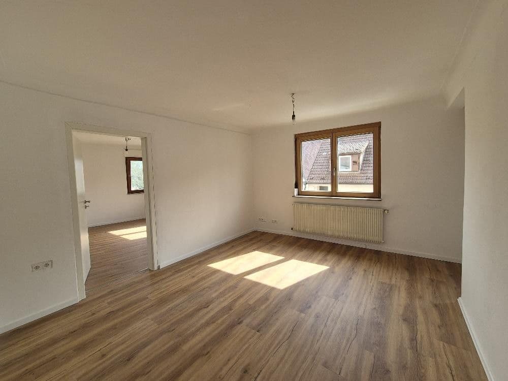 Pronájem domu 93 m², pozemek 80 m², Ludwigsburg, Bádensko-Württembersko Pronájem domu 93 m², pozemek 80 m², Ludwigsburg, Bádensko-Württembersko