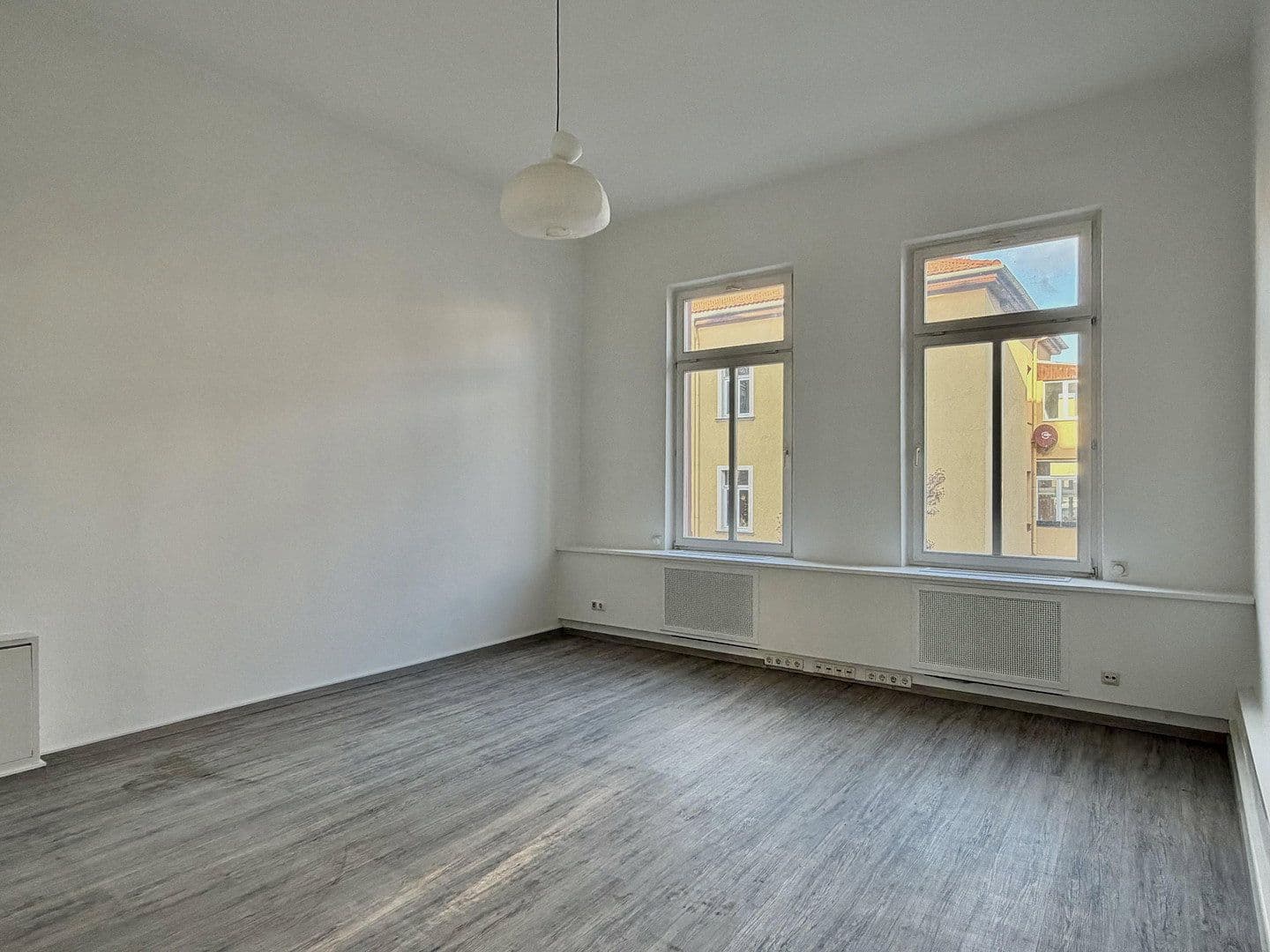 Prodej bytu 3+1 95 m², Weimar, Durynsko Prodej bytu 3+1 95 m², Weimar, Durynsko