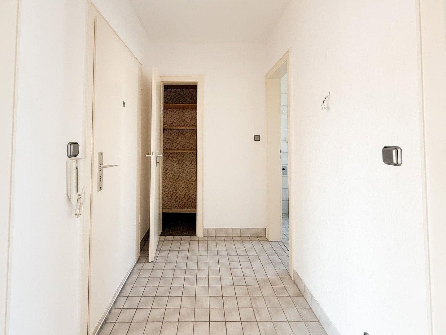 Pronájem bytu 2+1 59 m², Waldecker Str 11, Duisburg, Severní Porýní-Vestfálsko Pronájem bytu 2+1 59 m², Waldecker Str 11, Duisburg, Severní Porýní-Vestfálsko