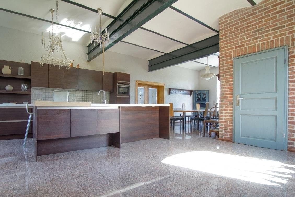 Prodej domu 706 m², pozemek 3.211 m², Dorfstraße 16a, Mölln, Mecklenburg-Vorpommern Prodej domu 706 m², pozemek 3.211 m², Dorfstraße 16a, Mölln, Mecklenburg-Vorpommern