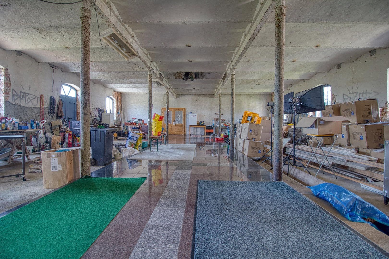 Prodej domu 706 m², pozemek 3.211 m², Dorfstraße 16a, Mölln, Mecklenburg-Vorpommern Prodej domu 706 m², pozemek 3.211 m², Dorfstraße 16a, Mölln, Mecklenburg-Vorpommern