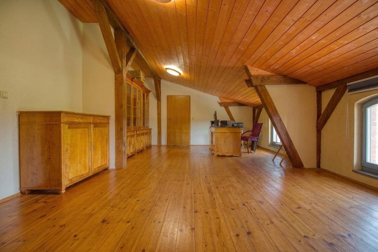 Prodej domu 706 m², pozemek 3.211 m², Dorfstraße 16a, Mölln, Mecklenburg-Vorpommern Prodej domu 706 m², pozemek 3.211 m², Dorfstraße 16a, Mölln, Mecklenburg-Vorpommern