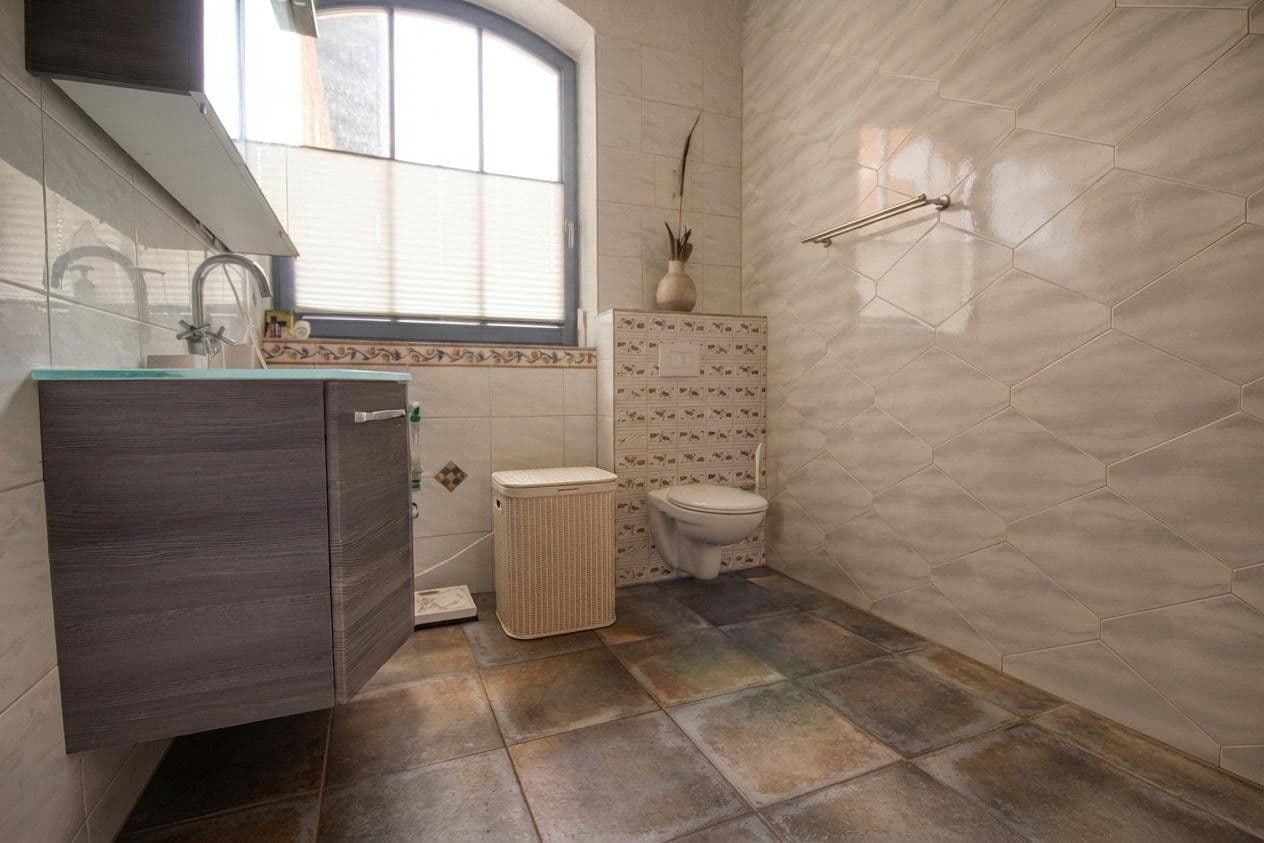 Prodej domu 706 m², pozemek 3.211 m², Dorfstraße 16a, Mölln, Mecklenburg-Vorpommern Prodej domu 706 m², pozemek 3.211 m², Dorfstraße 16a, Mölln, Mecklenburg-Vorpommern