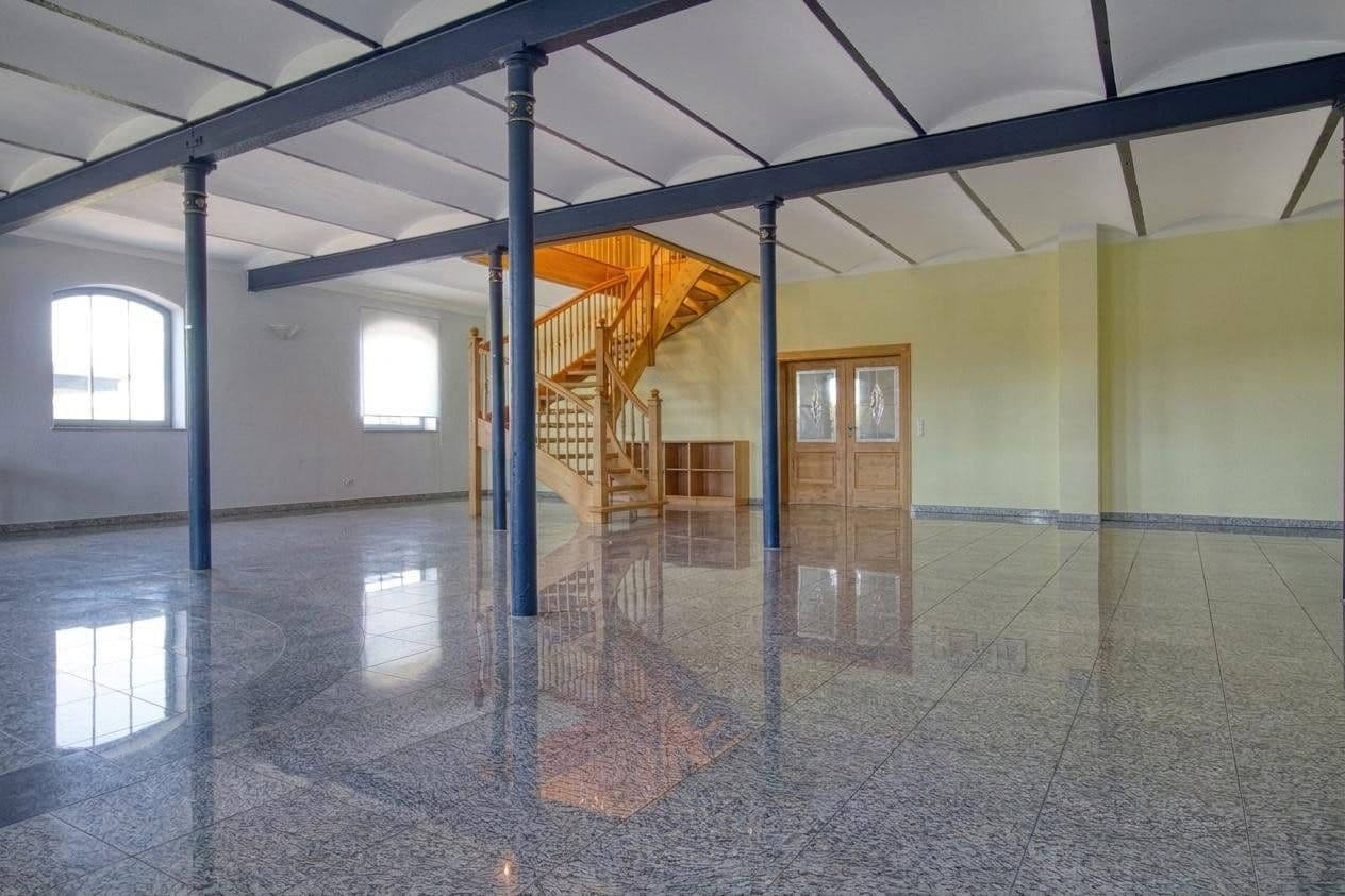 Prodej domu 706 m², pozemek 3.211 m², Dorfstraße 16a, Mölln, Mecklenburg-Vorpommern Prodej domu 706 m², pozemek 3.211 m², Dorfstraße 16a, Mölln, Mecklenburg-Vorpommern