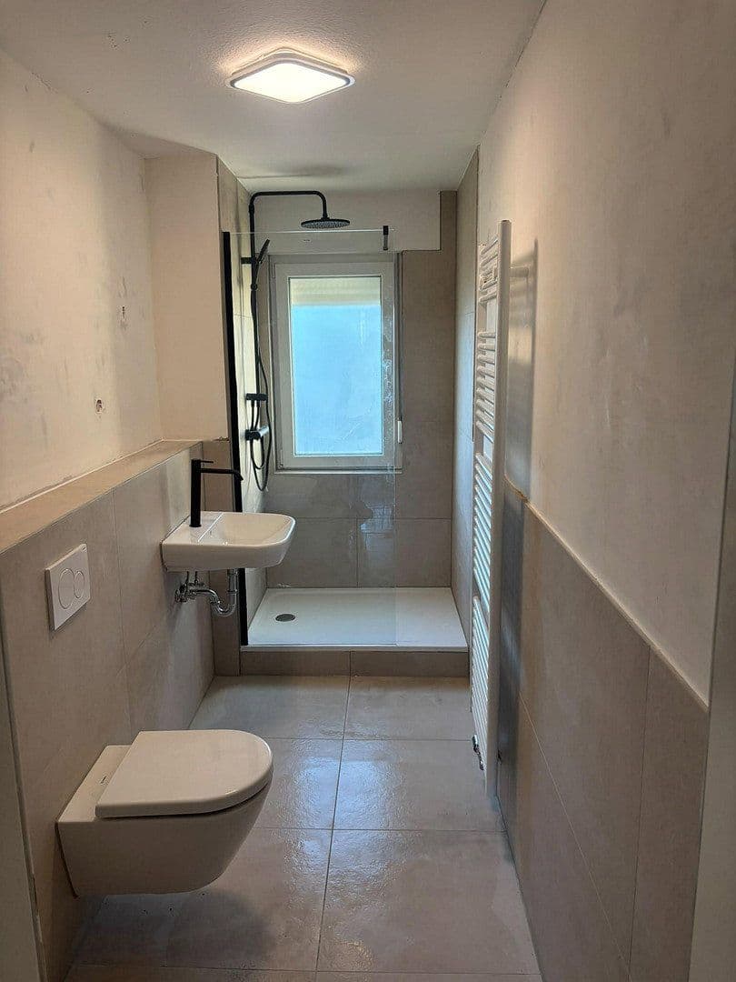 Pronájem bytu 2+1 60 m², Frankfurt am Main, Hessen Pronájem bytu 2+1 60 m², Frankfurt am Main, Hessen
