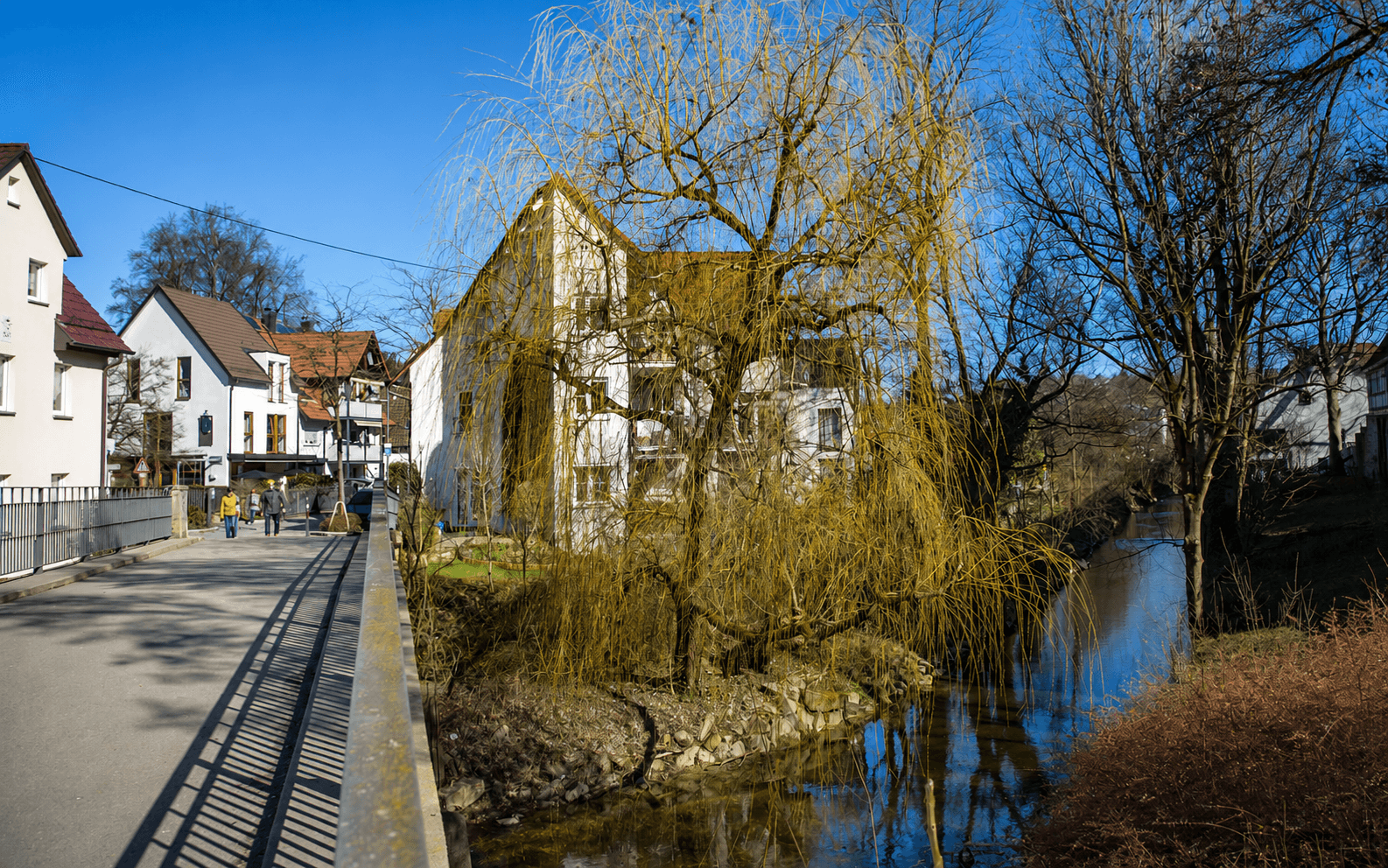 Pronájem bytu 2+kk 51 m², Kirchheim unter Teck, Bádensko-Württembersko Pronájem bytu 2+kk 51 m², Kirchheim unter Teck, Bádensko-Württembersko