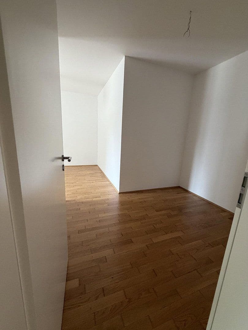 Pronájem bytu 2+1 82 m², Richard-Sorge-Str. 52, Berlin, Berlín Pronájem bytu 2+1 82 m², Richard-Sorge-Str. 52, Berlin, Berlín
