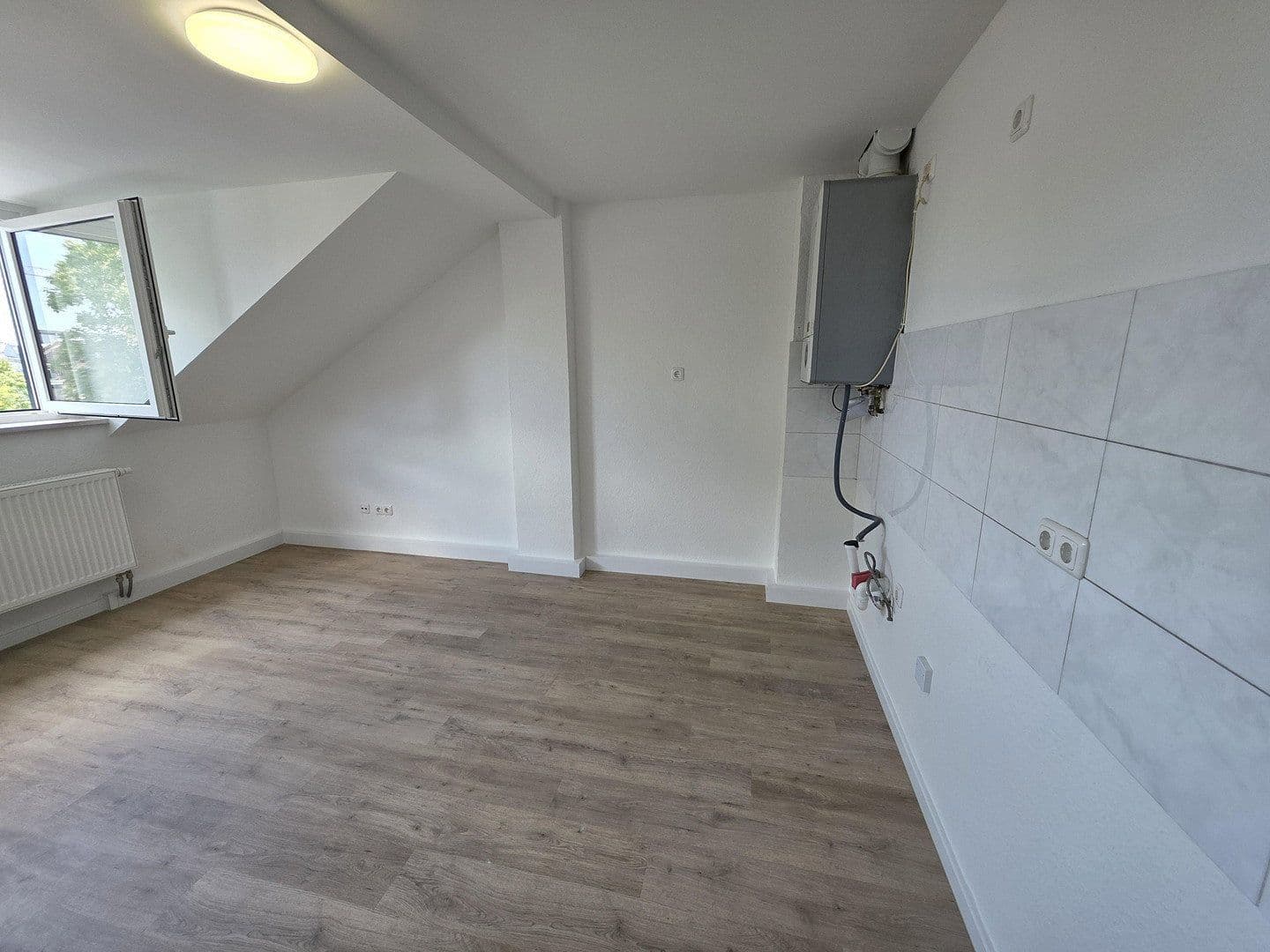 Prodej bytu 2+1 44 m², Wilhelm-Leuschner-Str. 40, Darmstadt, Hessen Prodej bytu 2+1 44 m², Wilhelm-Leuschner-Str. 40, Darmstadt, Hessen