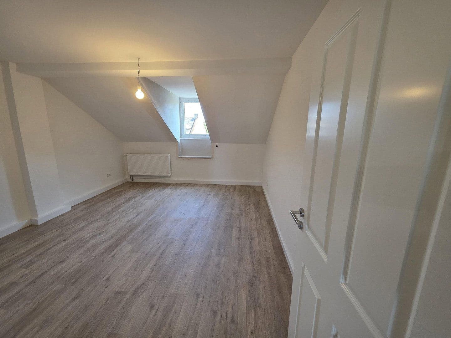 Prodej bytu 2+1 44 m², Wilhelm-Leuschner-Str. 40, Darmstadt, Hessen Prodej bytu 2+1 44 m², Wilhelm-Leuschner-Str. 40, Darmstadt, Hessen