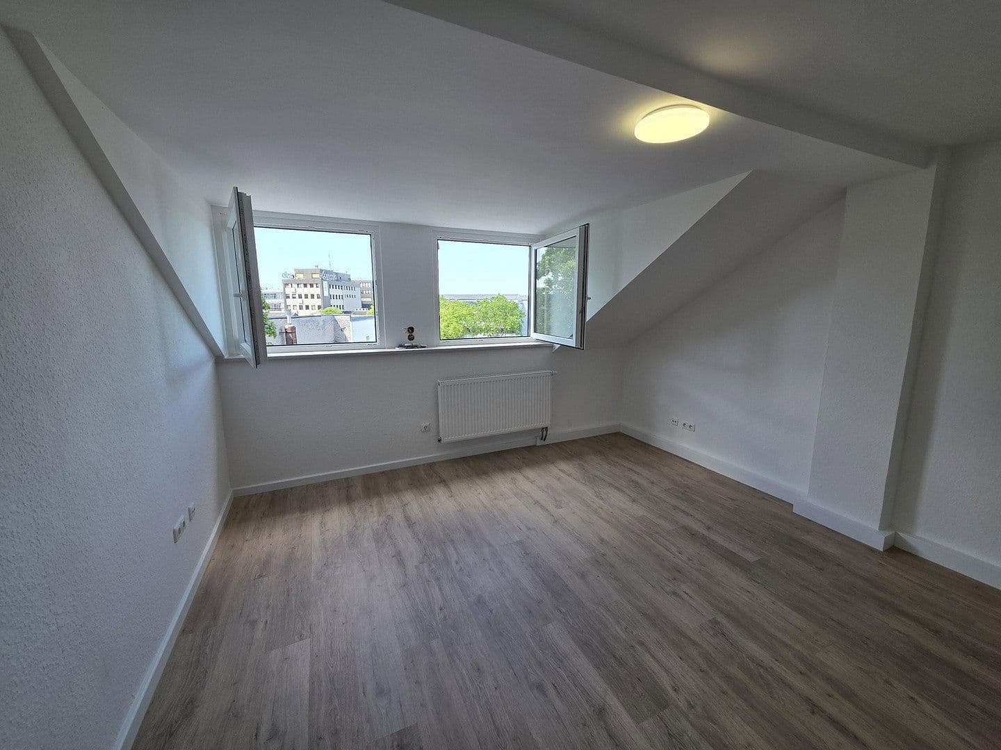 Prodej bytu 2+1 44 m², Wilhelm-Leuschner-Str. 40, Darmstadt, Hessen Prodej bytu 2+1 44 m², Wilhelm-Leuschner-Str. 40, Darmstadt, Hessen