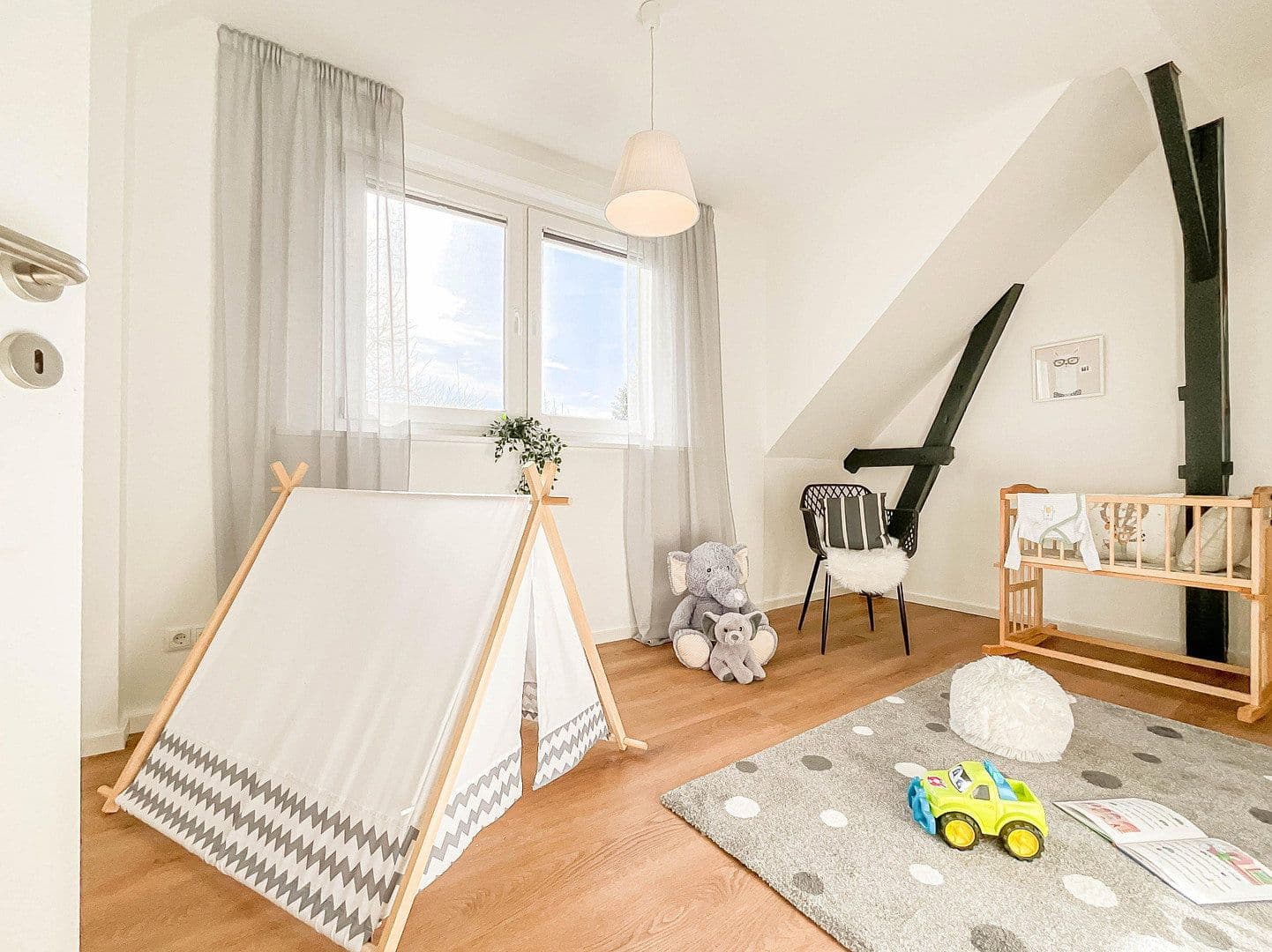 Prodej domu 139 m², pozemek 470 m², Hamburg, Hamburg Prodej domu 139 m², pozemek 470 m², Hamburg, Hamburg