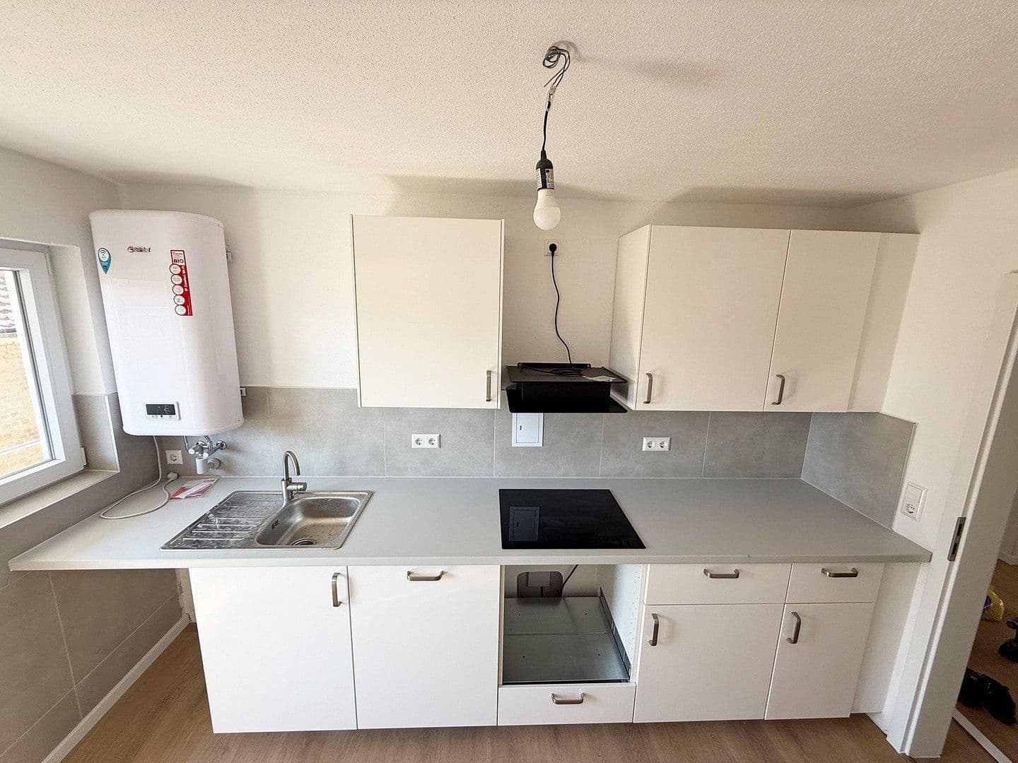 Pronájem bytu 4+1 95 m², Stuttgart, Bádensko-Württembersko Pronájem bytu 4+1 95 m², Stuttgart, Bádensko-Württembersko