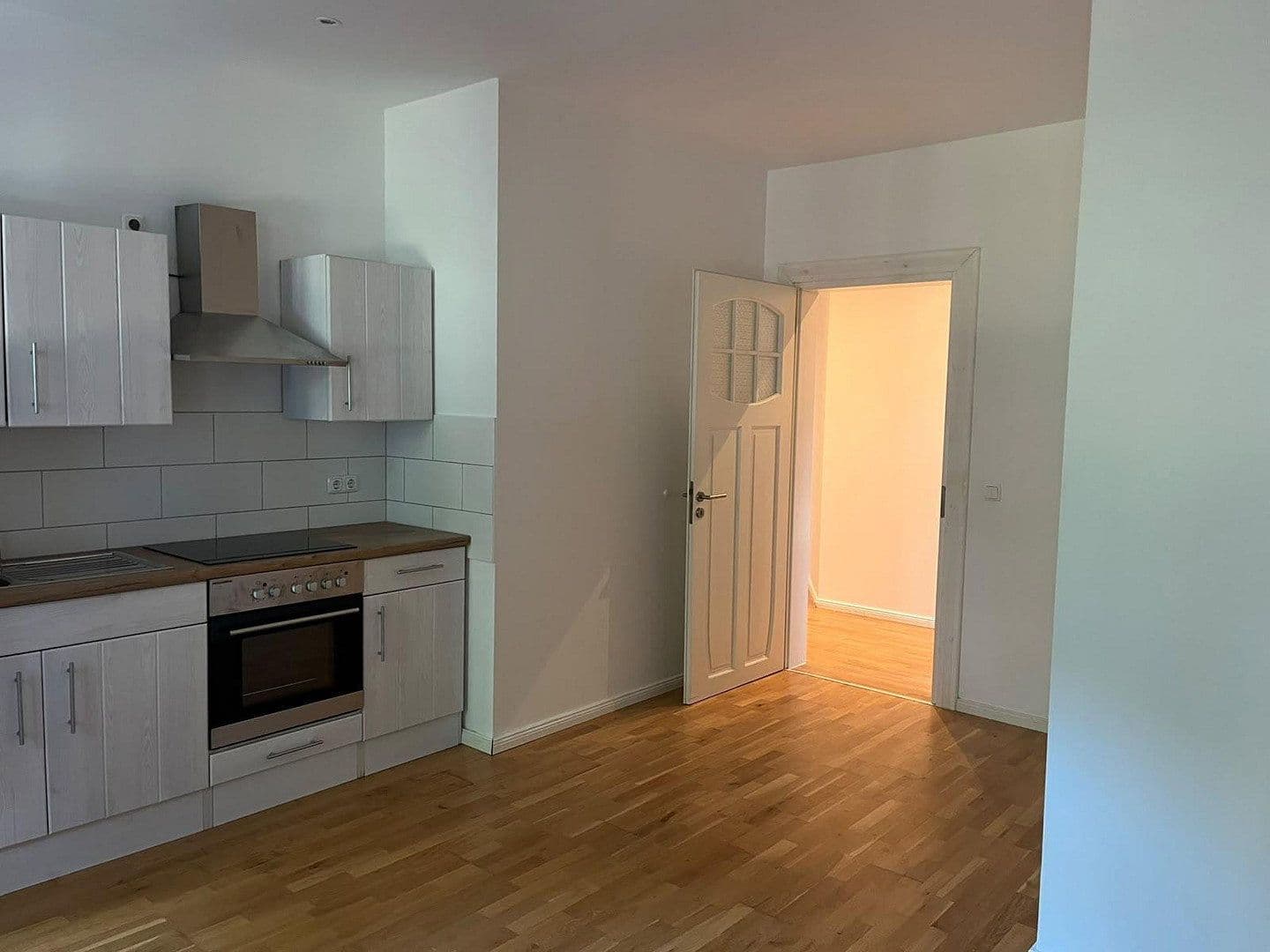 Pronájem bytu 2+1 56 m², Lutherstraße 24, Leipzig, Sasko Pronájem bytu 2+1 56 m², Lutherstraße 24, Leipzig, Sasko