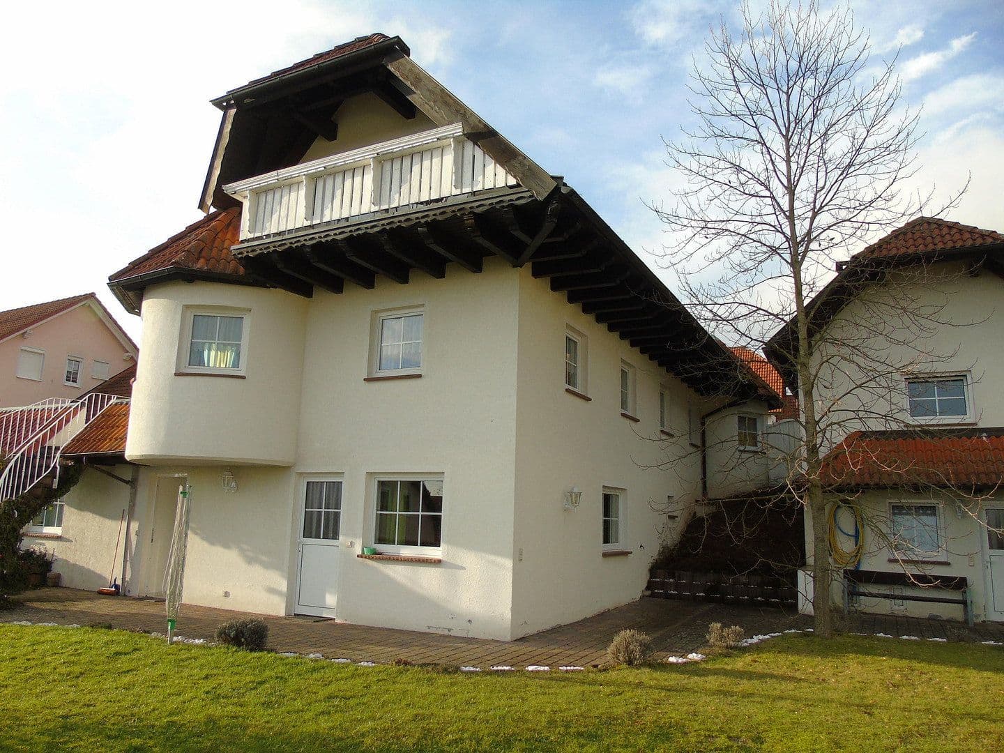 Pronájem domu 120 m², pozemek 735 m², Buchenweg 2, Sandberg, Bavorsko Pronájem domu 120 m², pozemek 735 m², Buchenweg 2, Sandberg, Bavorsko