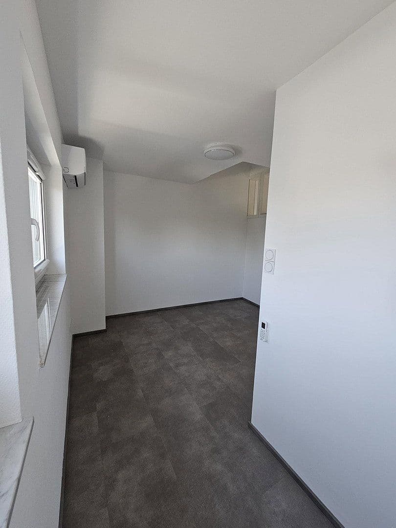 Pronájem bytu 3+1 101 m², Kusterdingen, Bádensko-Württembersko Pronájem bytu 3+1 101 m², Kusterdingen, Bádensko-Württembersko