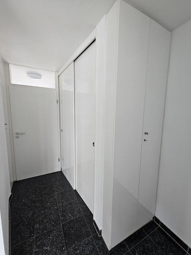 Pronájem bytu 3+1 101 m², Kusterdingen, Bádensko-Württembersko Pronájem bytu 3+1 101 m², Kusterdingen, Bádensko-Württembersko