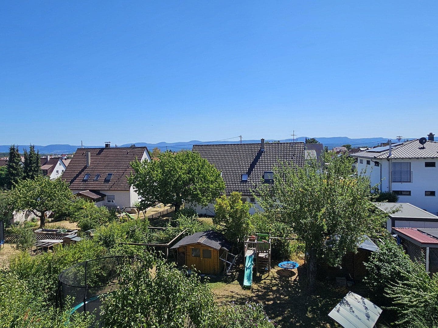 Pronájem bytu 3+1 101 m², Kusterdingen, Bádensko-Württembersko Pronájem bytu 3+1 101 m², Kusterdingen, Bádensko-Württembersko