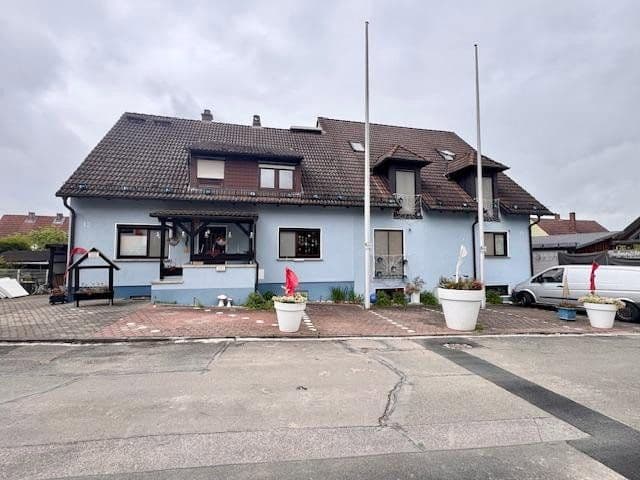 Prodej domu 363 m², pozemek 877 m², Greifenklaustraße 10, Reckendorf, Bavorsko Prodej domu 363 m², pozemek 877 m², Greifenklaustraße 10, Reckendorf, Bavorsko