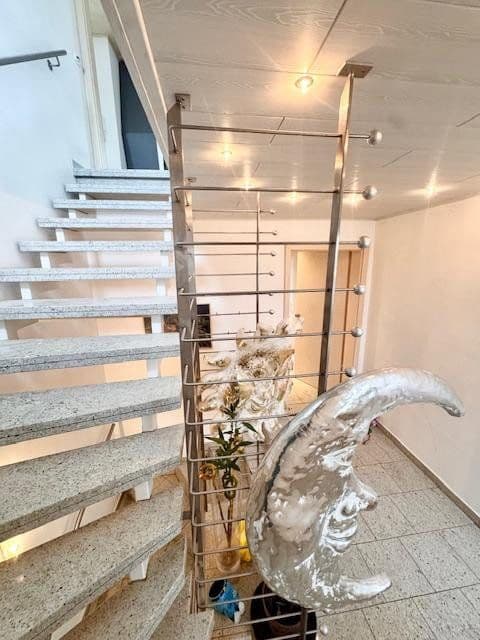 Prodej domu 363 m², pozemek 877 m², Greifenklaustraße 10, Reckendorf, Bavorsko Prodej domu 363 m², pozemek 877 m², Greifenklaustraße 10, Reckendorf, Bavorsko