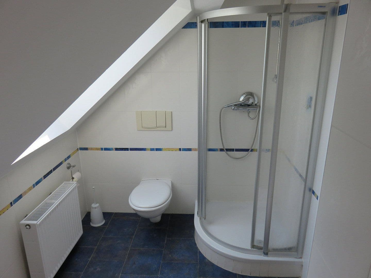 Prodej domu 193 m², pozemek 527 m², Mögeldorfer Weg 2, Berlin, Berlín Prodej domu 193 m², pozemek 527 m², Mögeldorfer Weg 2, Berlin, Berlín