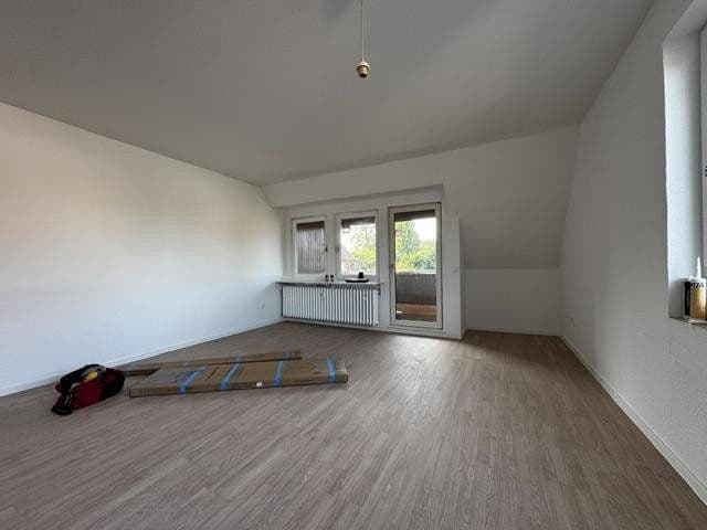 Pronájem bytu 3+1 80 m², Obere Tor Straße 13a, Dassel, Dolní Sasko Pronájem bytu 3+1 80 m², Obere Tor Straße 13a, Dassel, Dolní Sasko