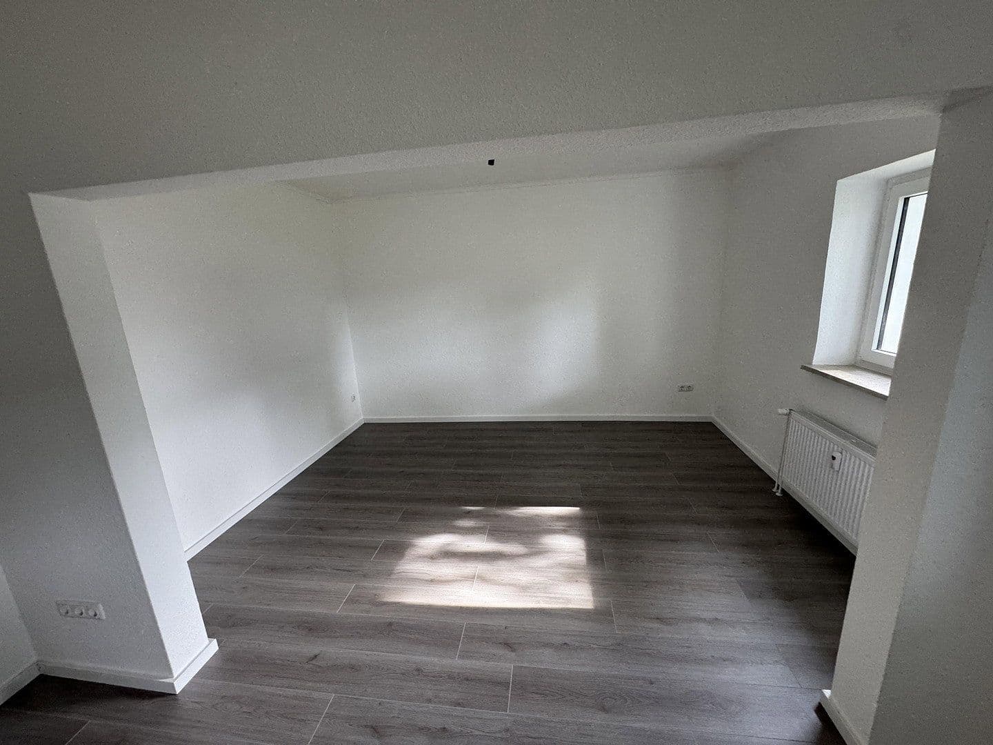 Pronájem bytu 3+kk 80 m², Ernst Holla Str. 36, Moers, Severní Porýní-Vestfálsko Pronájem bytu 3+kk 80 m², Ernst Holla Str. 36, Moers, Severní Porýní-Vestfálsko