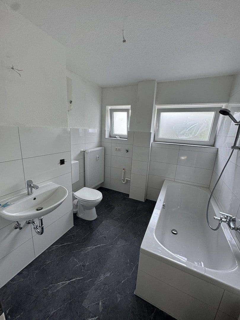 Pronájem bytu 3+kk 80 m², Ernst Holla Str. 36, Moers, Severní Porýní-Vestfálsko Pronájem bytu 3+kk 80 m², Ernst Holla Str. 36, Moers, Severní Porýní-Vestfálsko