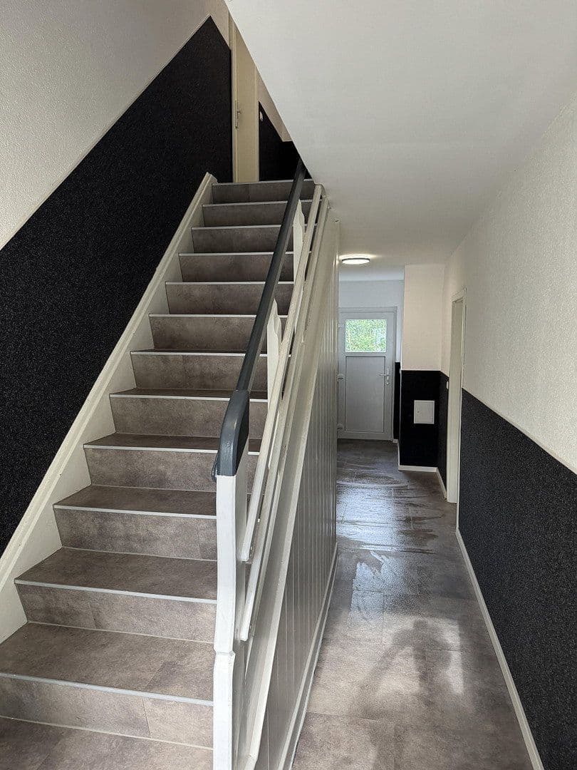Pronájem bytu 3+kk 80 m², Ernst Holla Str. 36, Moers, Severní Porýní-Vestfálsko Pronájem bytu 3+kk 80 m², Ernst Holla Str. 36, Moers, Severní Porýní-Vestfálsko