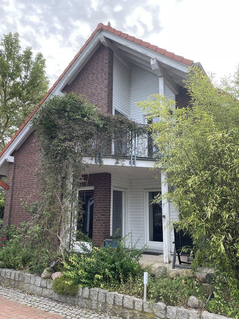 Prodej domu 180 m², pozemek 1.560 m², Müncheberg, Braniborsko Prodej domu 180 m², pozemek 1.560 m², Müncheberg, Braniborsko
