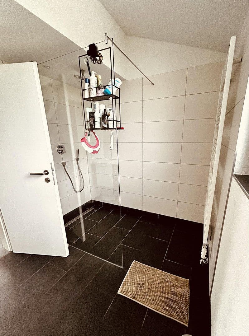 Prodej domu 190 m², pozemek 326 m², Karlsruhe, Bádensko-Württembersko Prodej domu 190 m², pozemek 326 m², Karlsruhe, Bádensko-Württembersko