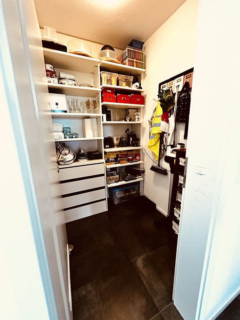 Prodej domu 190 m², pozemek 326 m², Karlsruhe, Bádensko-Württembersko Prodej domu 190 m², pozemek 326 m², Karlsruhe, Bádensko-Württembersko