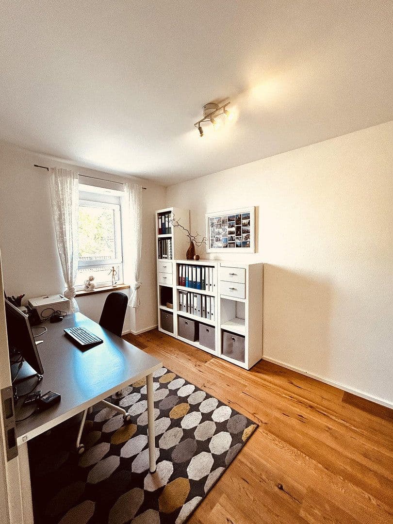 Prodej domu 190 m², pozemek 326 m², Karlsruhe, Bádensko-Württembersko Prodej domu 190 m², pozemek 326 m², Karlsruhe, Bádensko-Württembersko