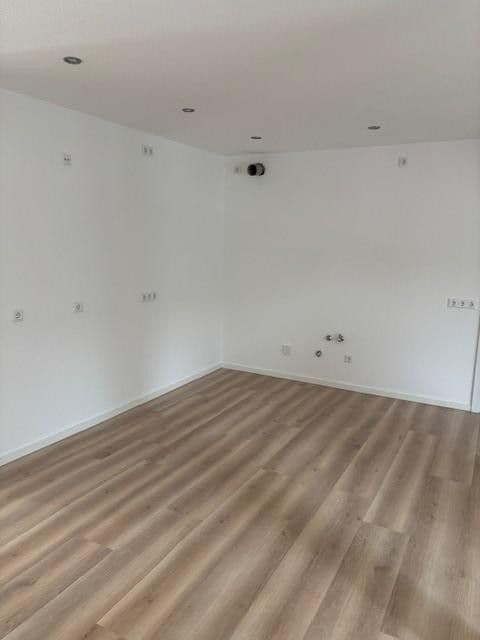 Pronájem bytu 4+1 140 m², Ennepetal, Severní Porýní-Vestfálsko Pronájem bytu 4+1 140 m², Ennepetal, Severní Porýní-Vestfálsko