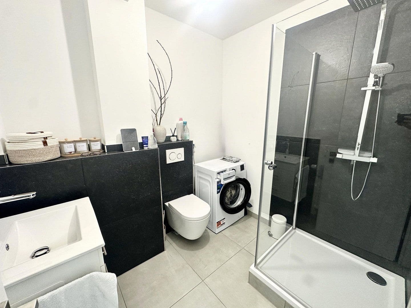 Pronájem bytu 2+1 40 m², Steuerwalder Straße 90, Hildesheim, Dolní Sasko Pronájem bytu 2+1 40 m², Steuerwalder Straße 90, Hildesheim, Dolní Sasko