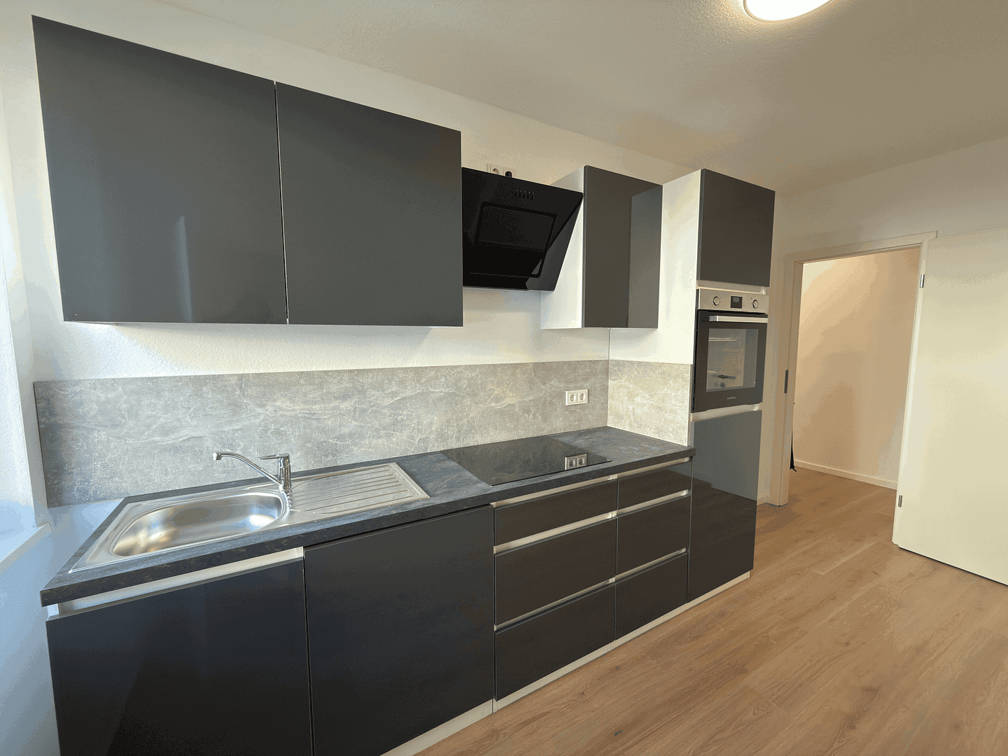 Prodej bytu 2+1 56 m², Wiesbaden, Hessen Prodej bytu 2+1 56 m², Wiesbaden, Hessen