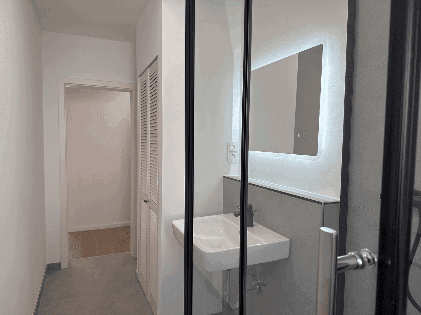 Prodej bytu 2+1 56 m², Wiesbaden, Hessen Prodej bytu 2+1 56 m², Wiesbaden, Hessen