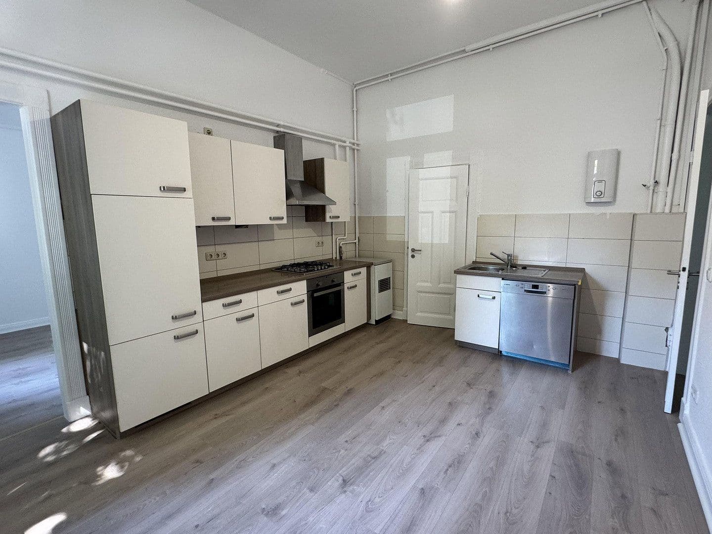Pronájem bytu 4+1 96 m², Friedhofstraße 10, Hamburg, Hamburg Pronájem bytu 4+1 96 m², Friedhofstraße 10, Hamburg, Hamburg