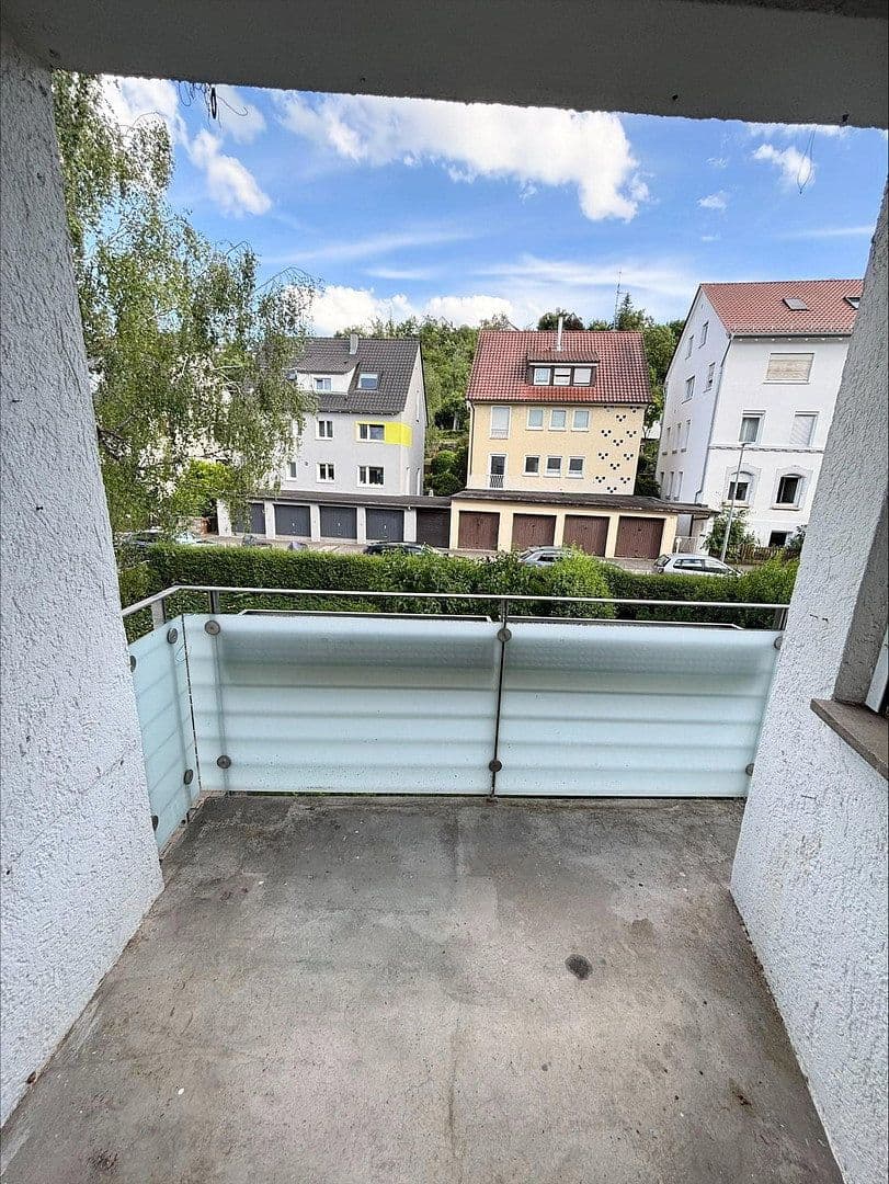 Pronájem bytu 3+1 64 m², Stuttgart, Bádensko-Württembersko Pronájem bytu 3+1 64 m², Stuttgart, Bádensko-Württembersko