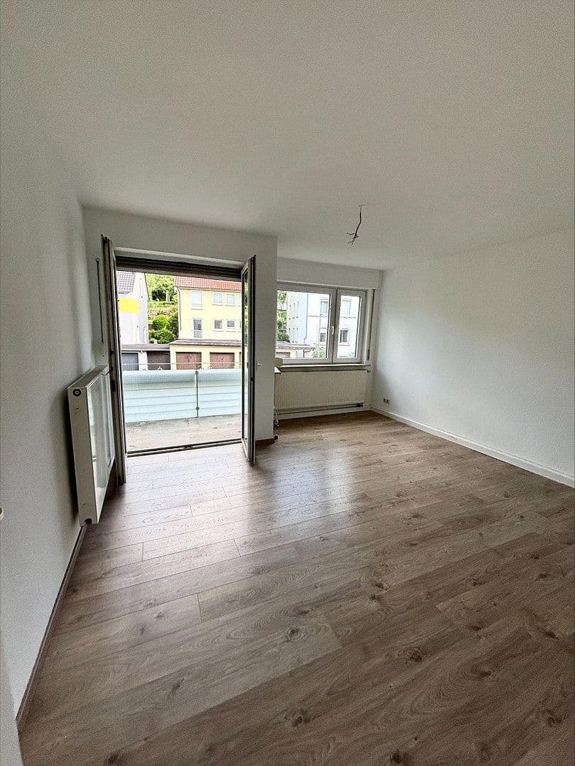 Pronájem bytu 3+1 64 m², Stuttgart, Bádensko-Württembersko Pronájem bytu 3+1 64 m², Stuttgart, Bádensko-Württembersko