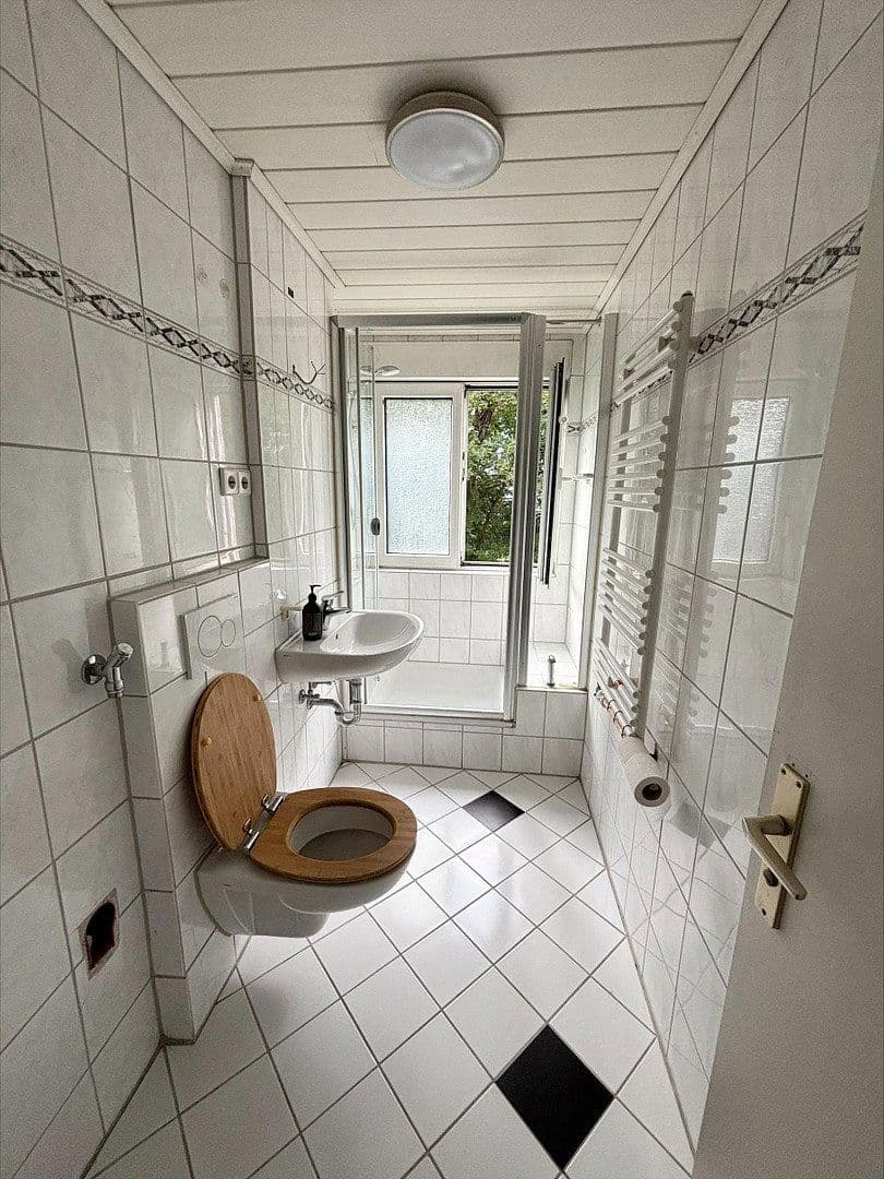 Pronájem bytu 3+1 64 m², Stuttgart, Bádensko-Württembersko Pronájem bytu 3+1 64 m², Stuttgart, Bádensko-Württembersko